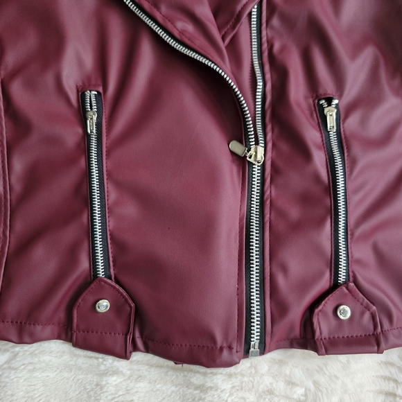 Elegant Burgundy Leather Jacket for Women - Picture 11 of 14